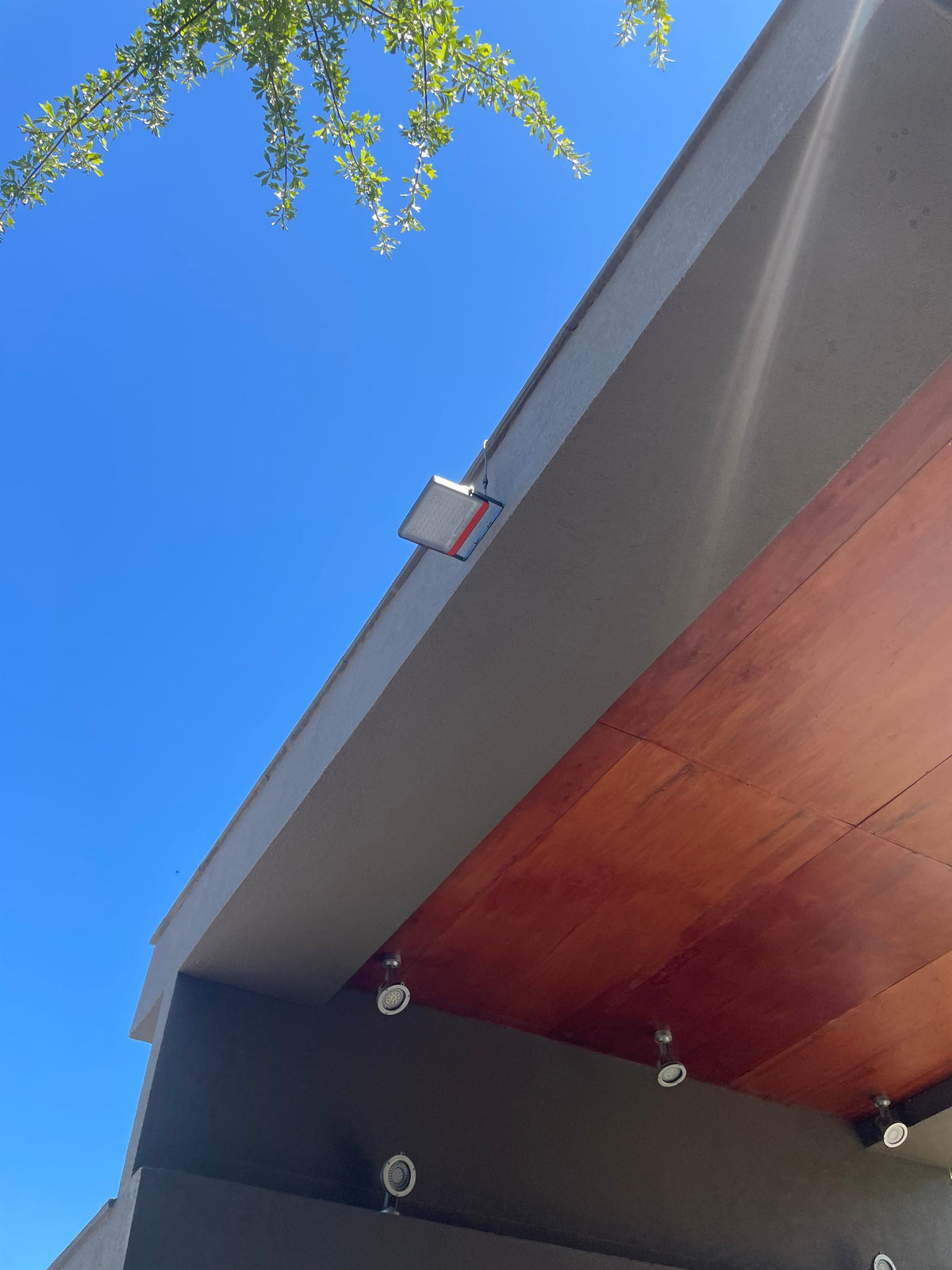 Proyector Solar Smart RS-BL40000 400W 4000K Luz Neutra Roadsmart®